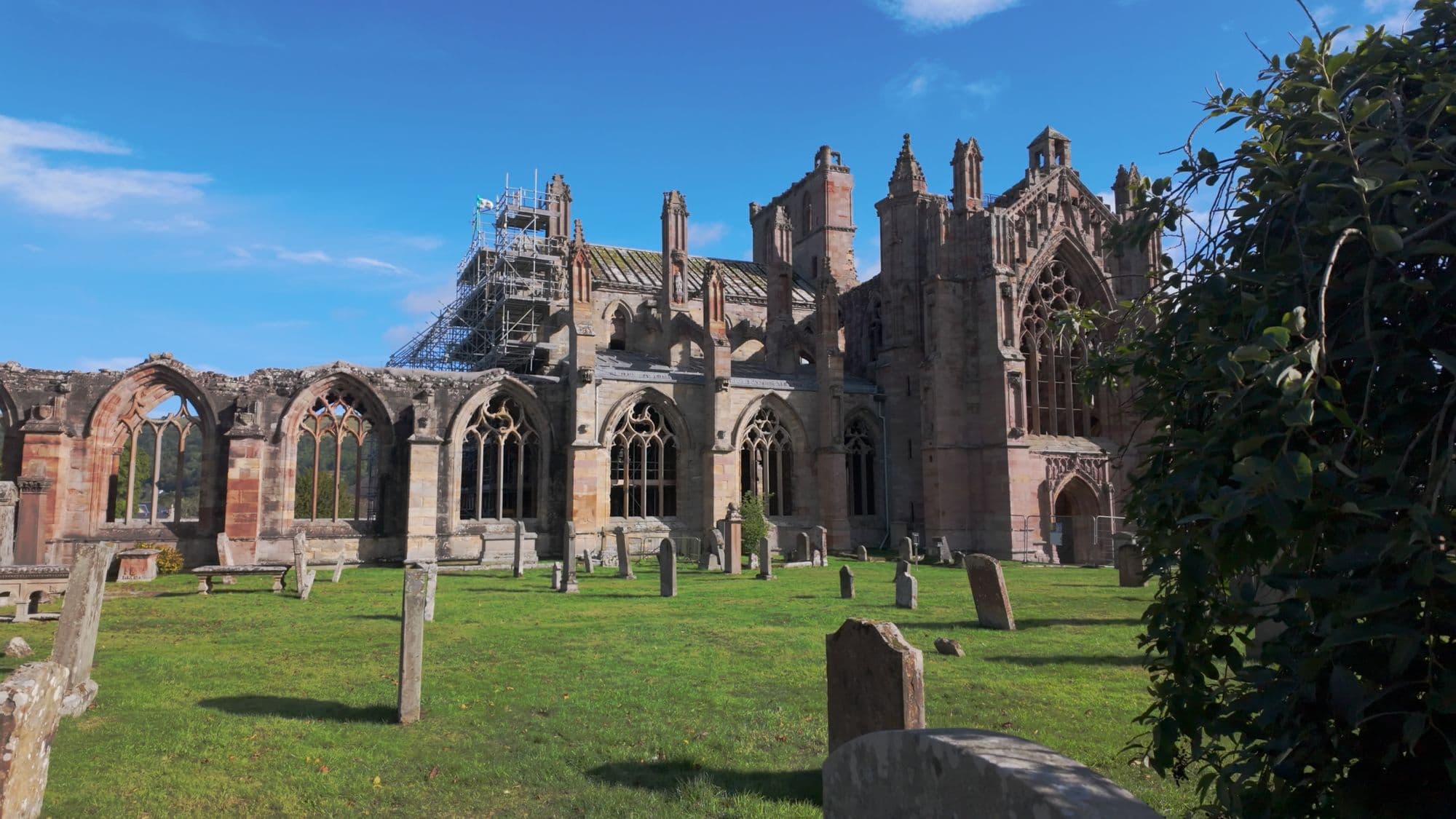 Melrose Abbey: The Long, Strange Trip of Robert the Bruce's Heart (and Dryburgh Next Door)