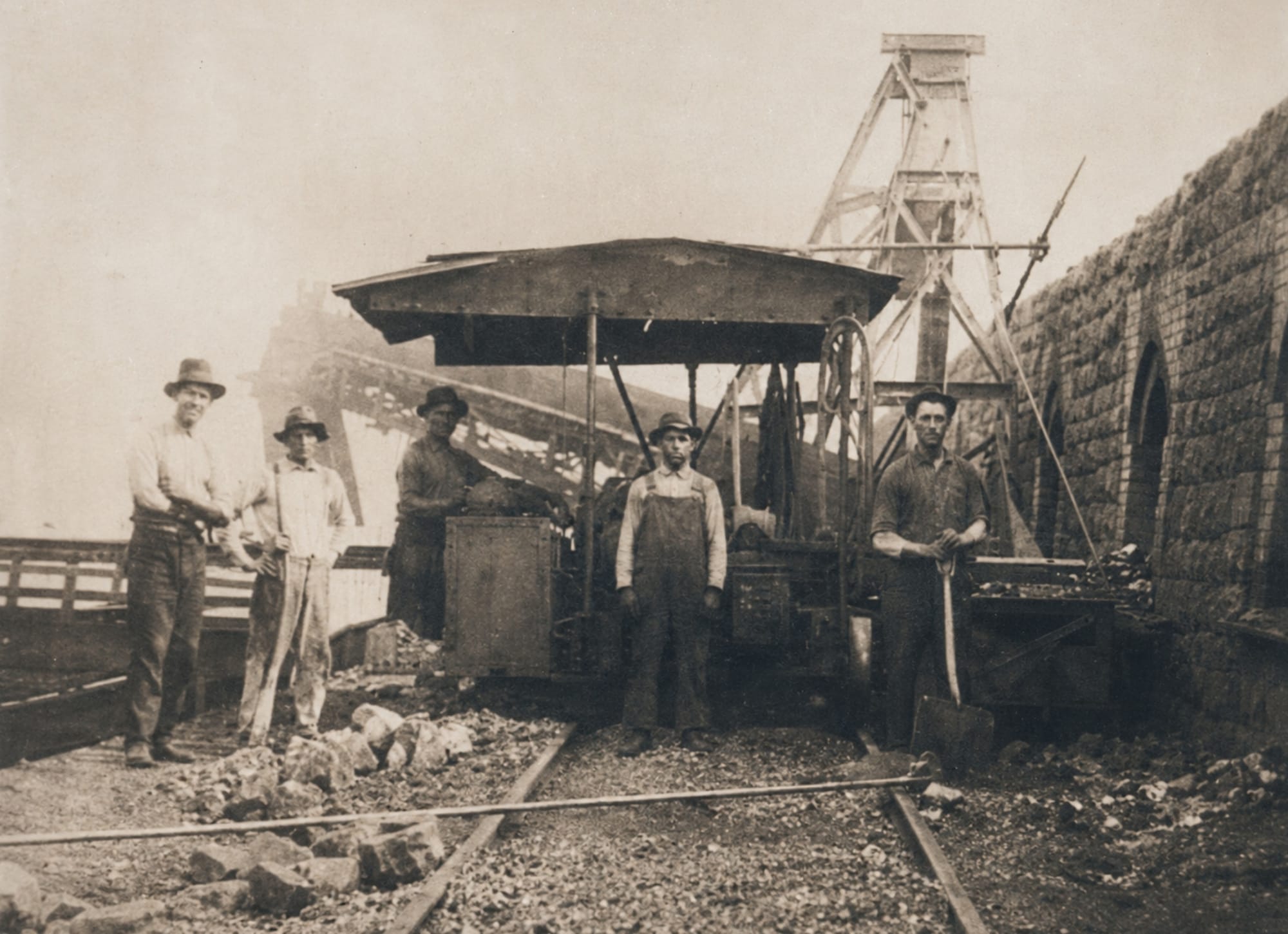 Cherry Valley workers posed with their wheelbarrows around 1885, the crew that ran the ovens by hand