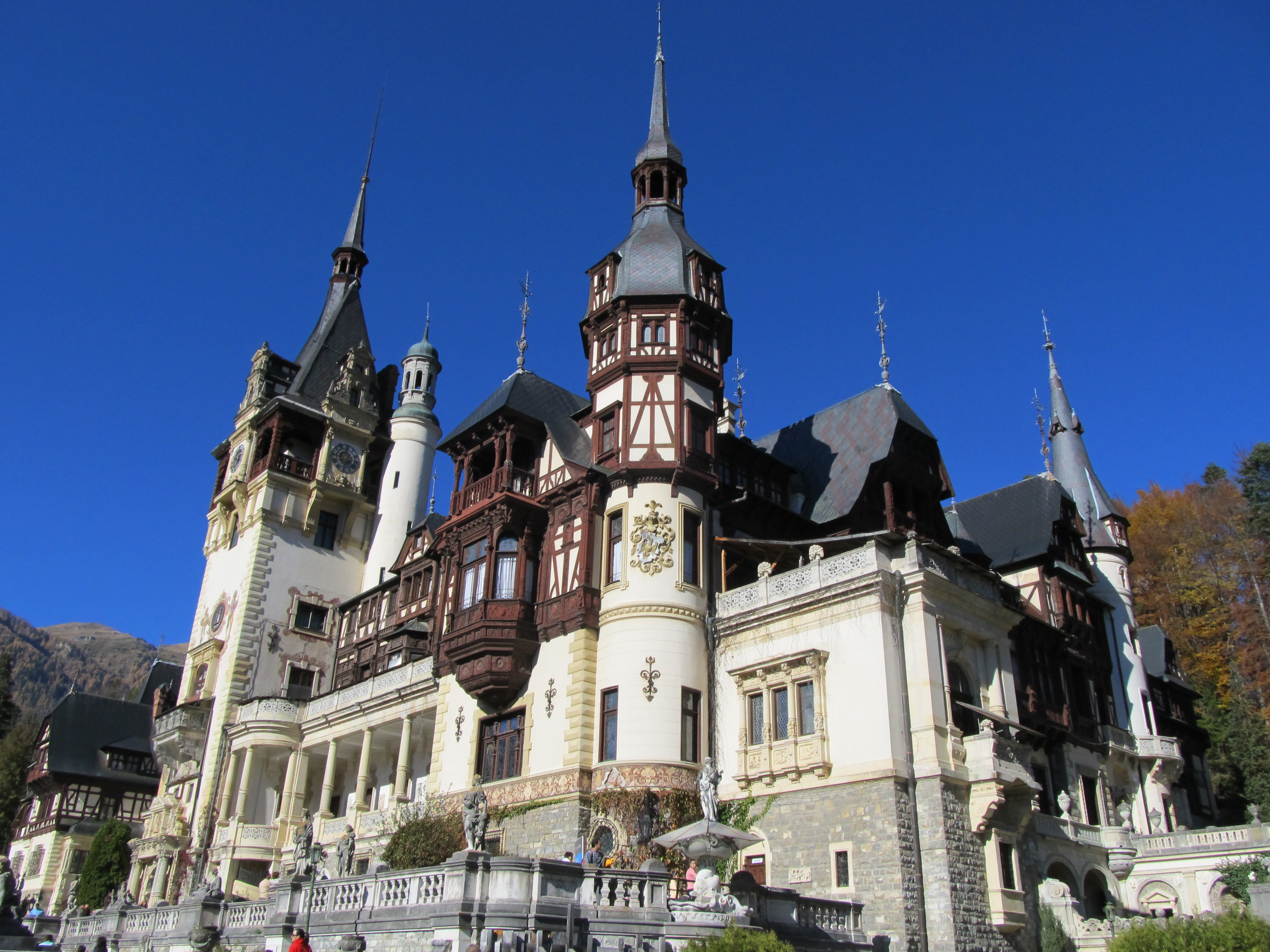 Peleș Castle — a 19th-century royal palace in the Carpathians that earns every superlative thrown at it